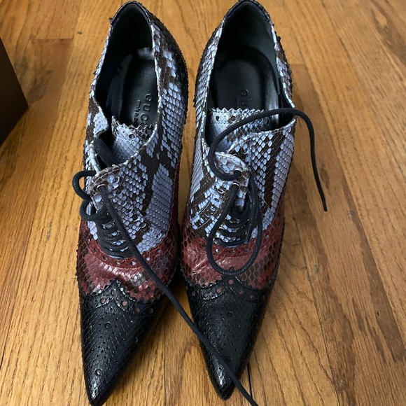 Gucci Gia' Python Snakeskin Lace Up Heel Ankle Bootie - size 6 - Picture 2 of 5